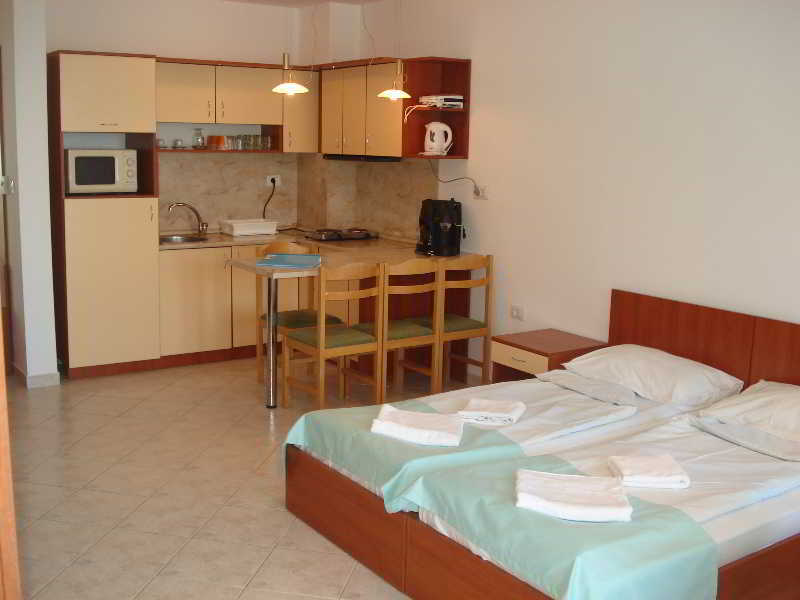 Tsb Sun Coast Apartments Sveti Vlas Ngoại thất bức ảnh